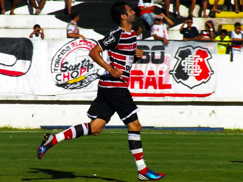 Em tempos de Copa do Mundo, Renan Fonseca é atleta e torcedor.