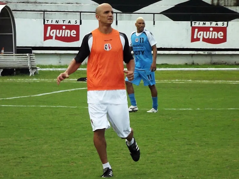 Técnico Sandro Barbosa quer vitória para 'dar boa arrancada, rumo à classificação'.